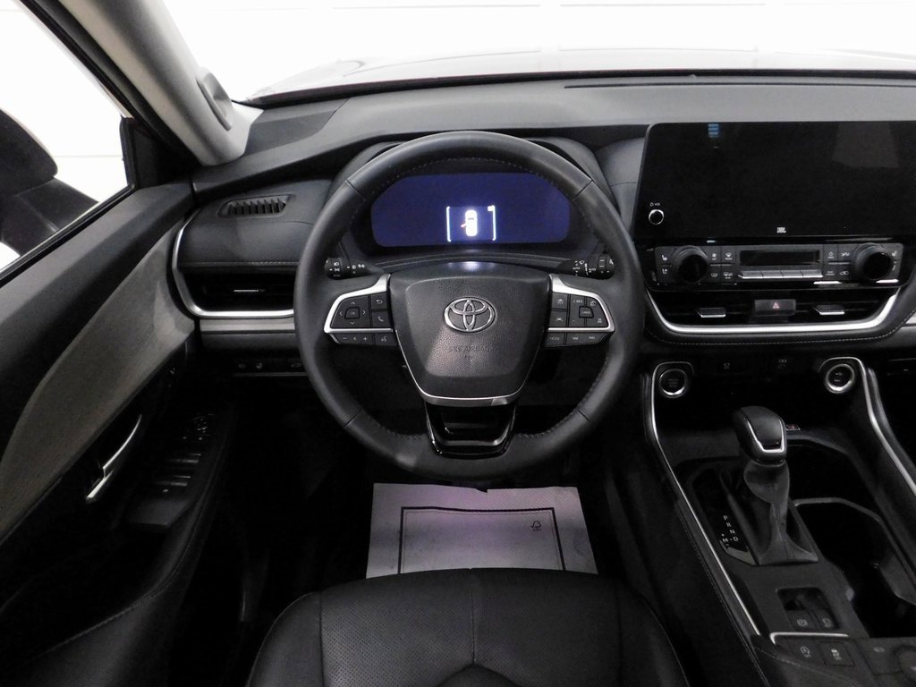 Used 2024 Toyota Grand Highlander Limited image 41