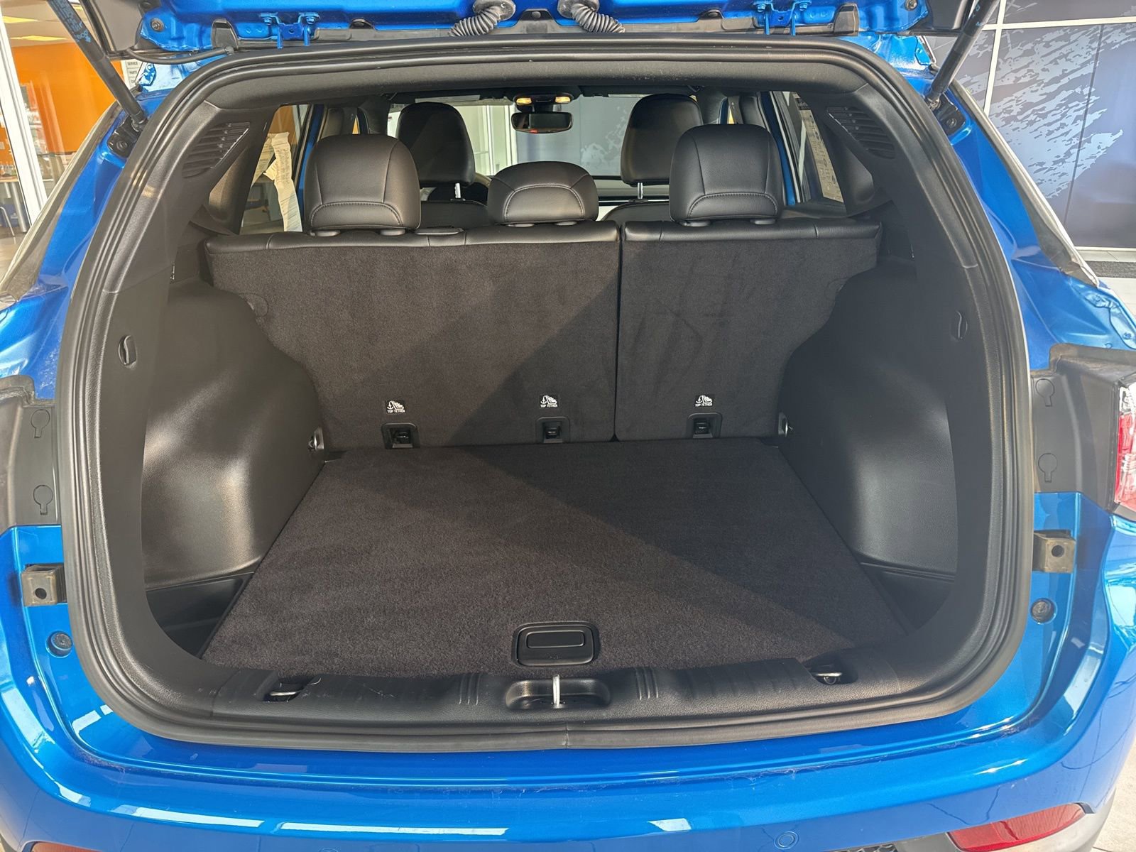 Used 2024 Jeep Compass Limited image 14