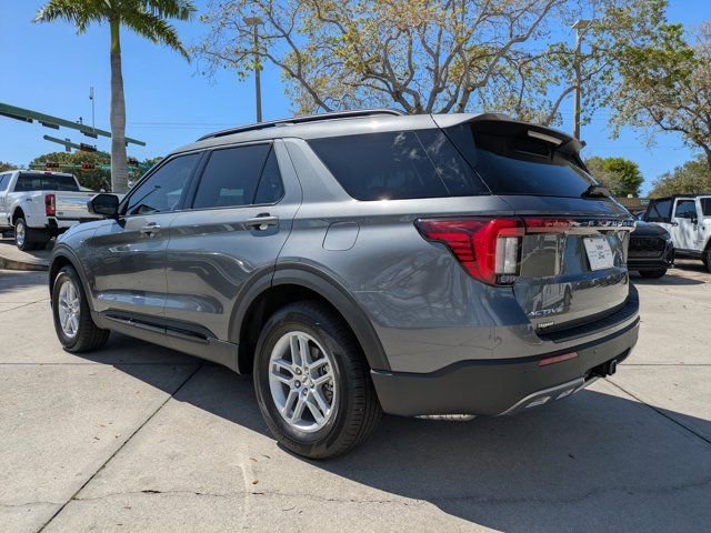 New 2026 Ford Explorer Active w/ Active Comfort Package RWD image 4