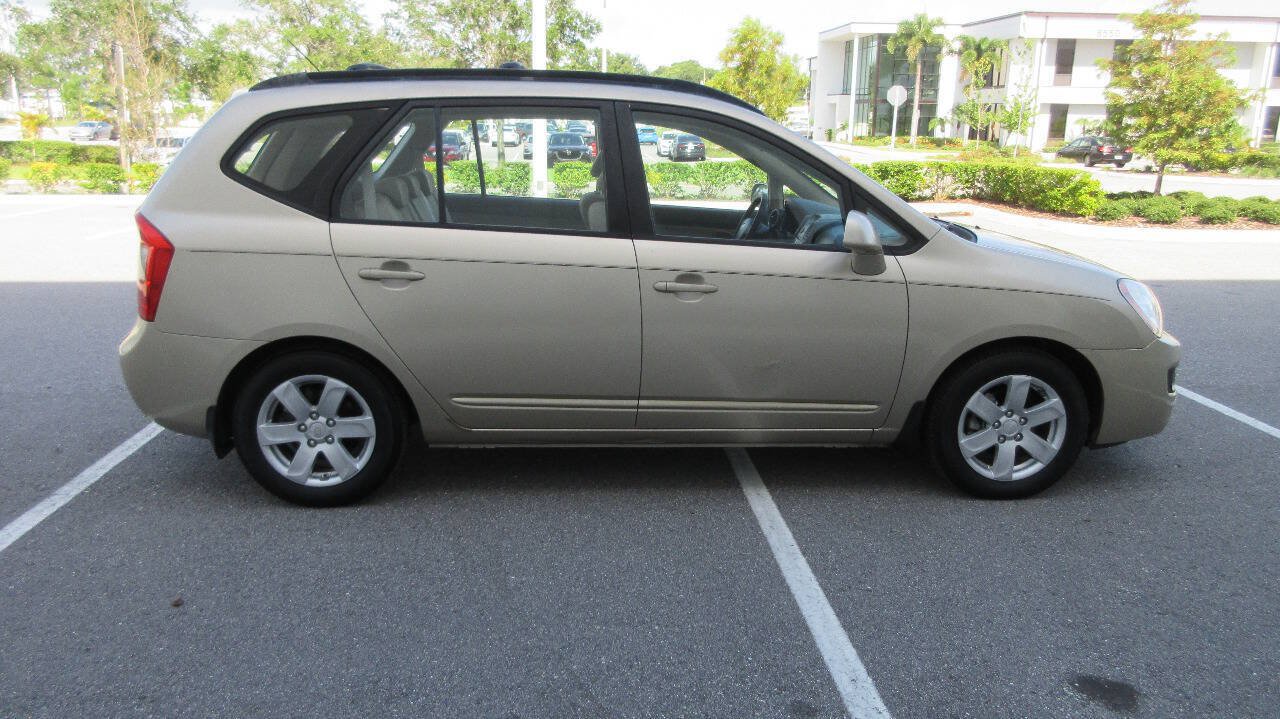 Used 2008 Kia Rondo LX FWD image 6