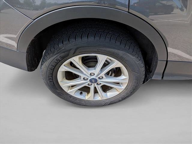 Used 2017 Ford Escape SE w/ SE Cold Weather Package FWD image 7