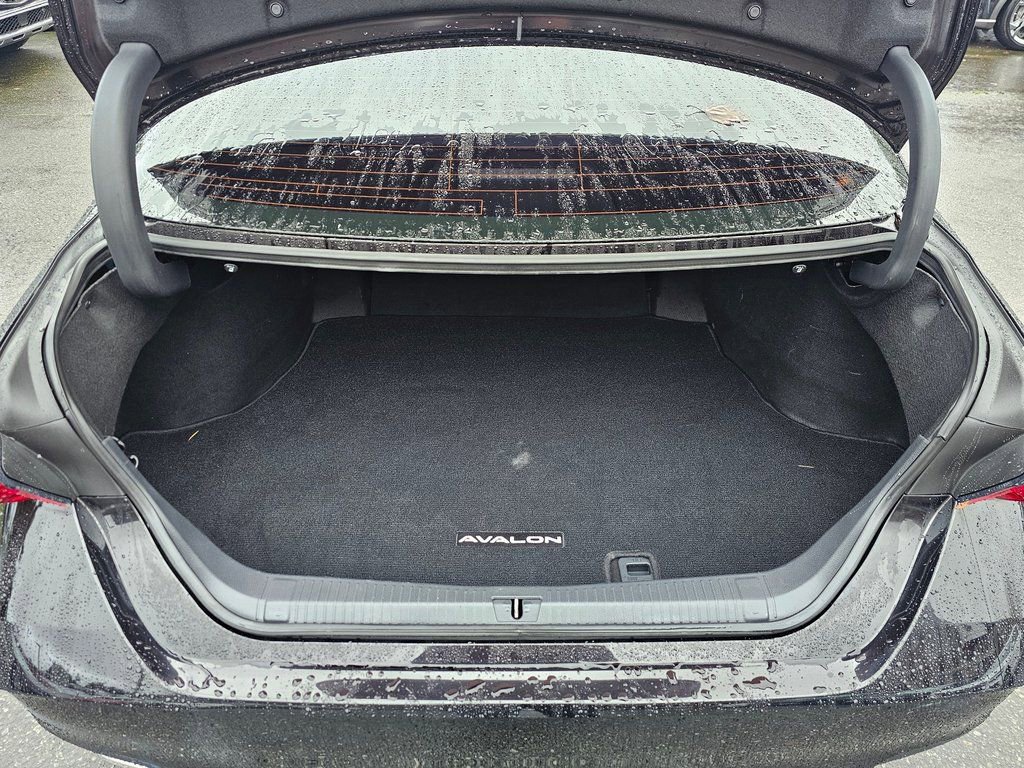 Used 2019 Toyota Avalon Limited w/ Preferred Accessory Package image 24