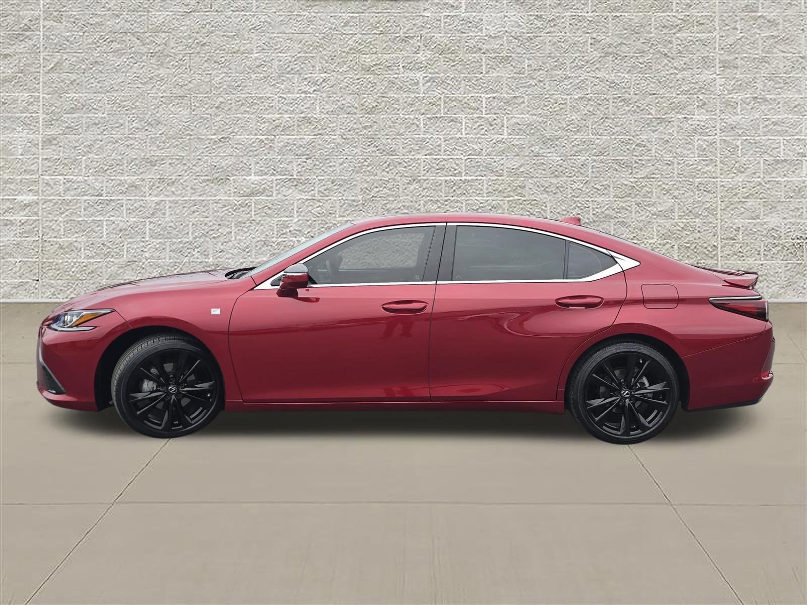 Used 2023 Lexus ES 350 F Sport w/ Accessory Package (Z1) FWD image 4