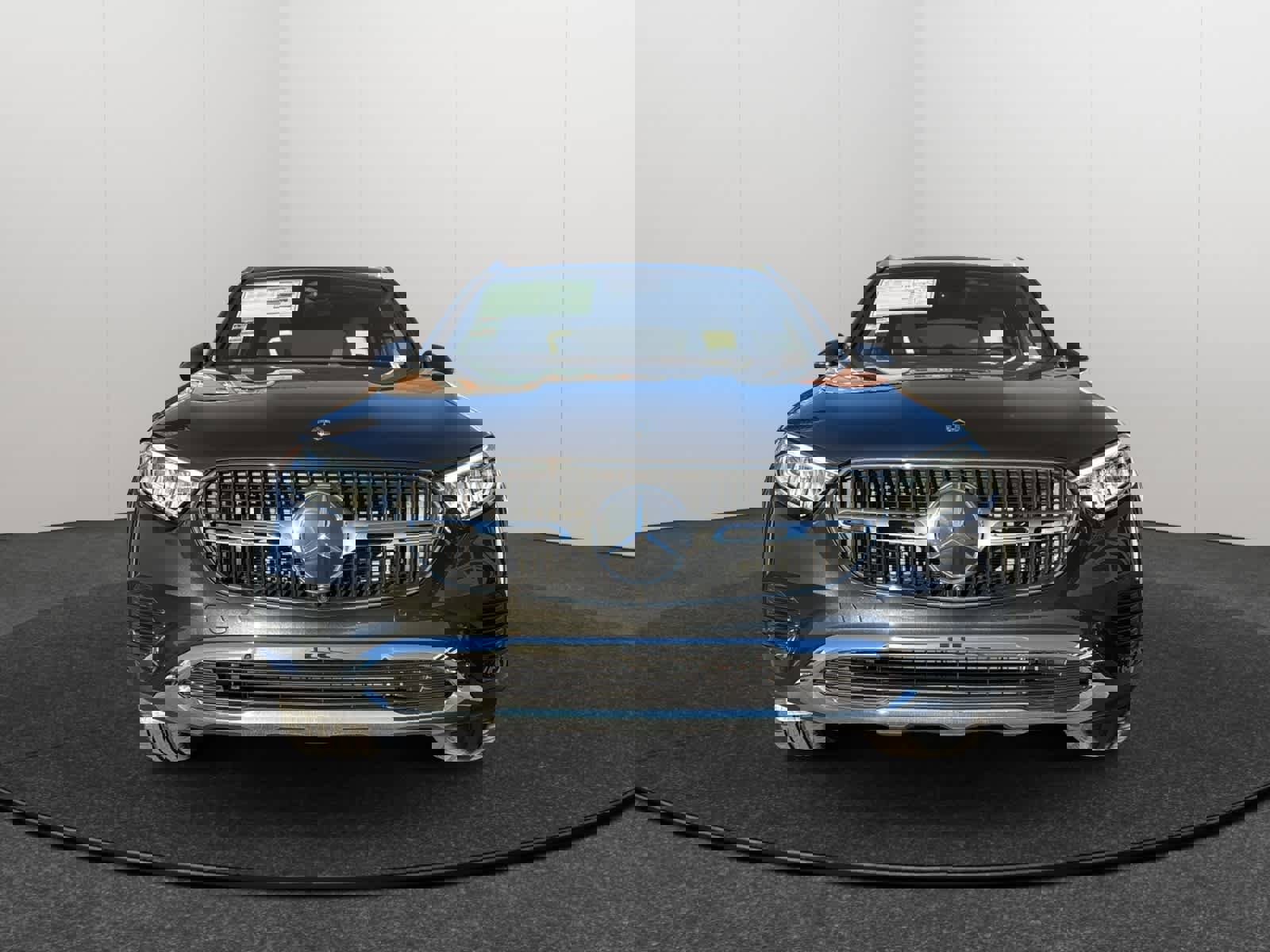 New 2026 Mercedes-Benz GLC 300 4MATIC image 2