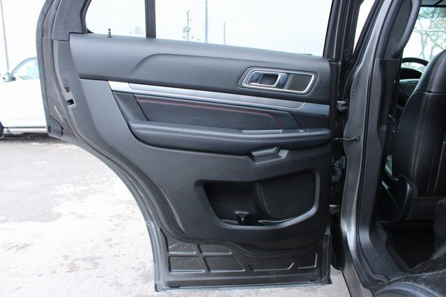 Used 2018 Ford Explorer Sport image 31