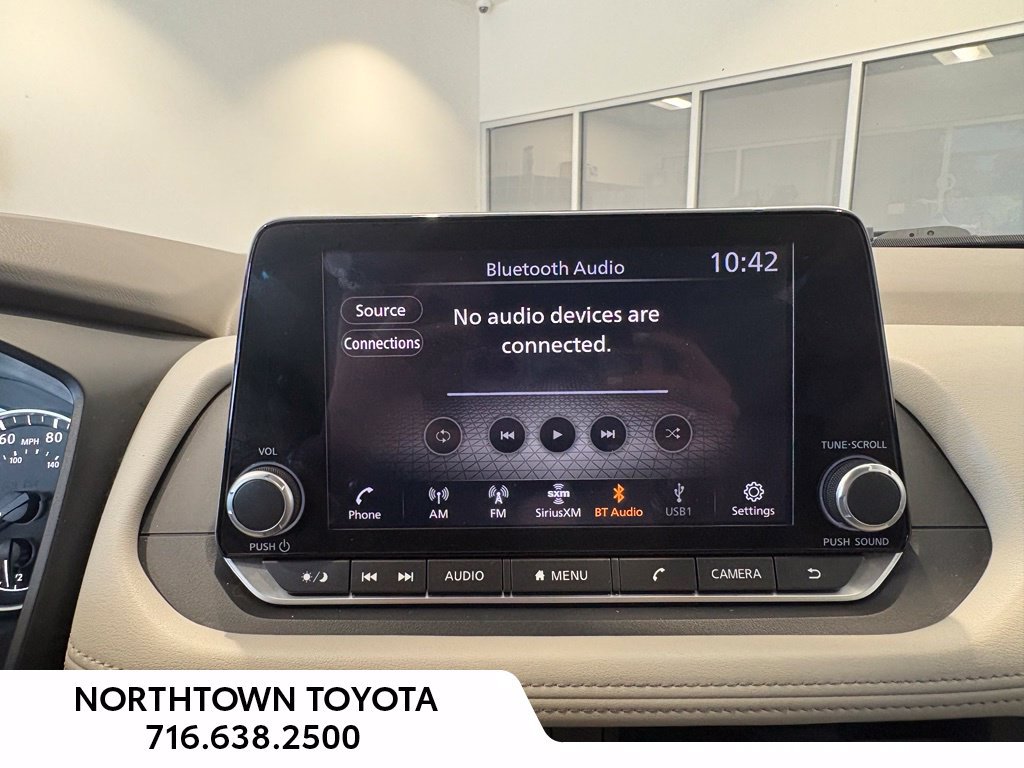 Used 2024 Nissan Rogue SV AWD/4WD image 23