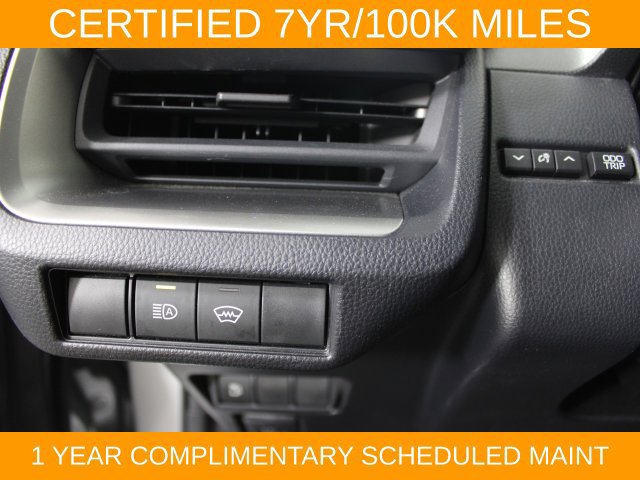 Used 2023 Toyota Prius LE FWD image 18