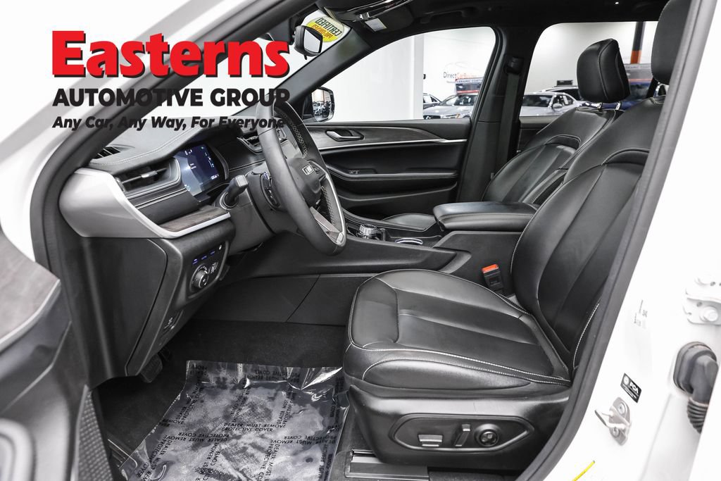 Used 2024 Jeep Grand Cherokee Limited 4xe AWD/4WD image 14