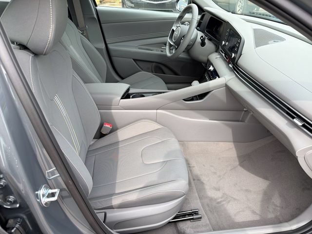 New 2026 Hyundai Elantra SEL Sport Premium FWD image 27