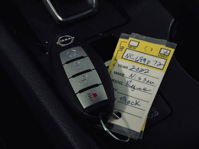 Used 2022 Nissan Rogue SV AWD/4WD image 33