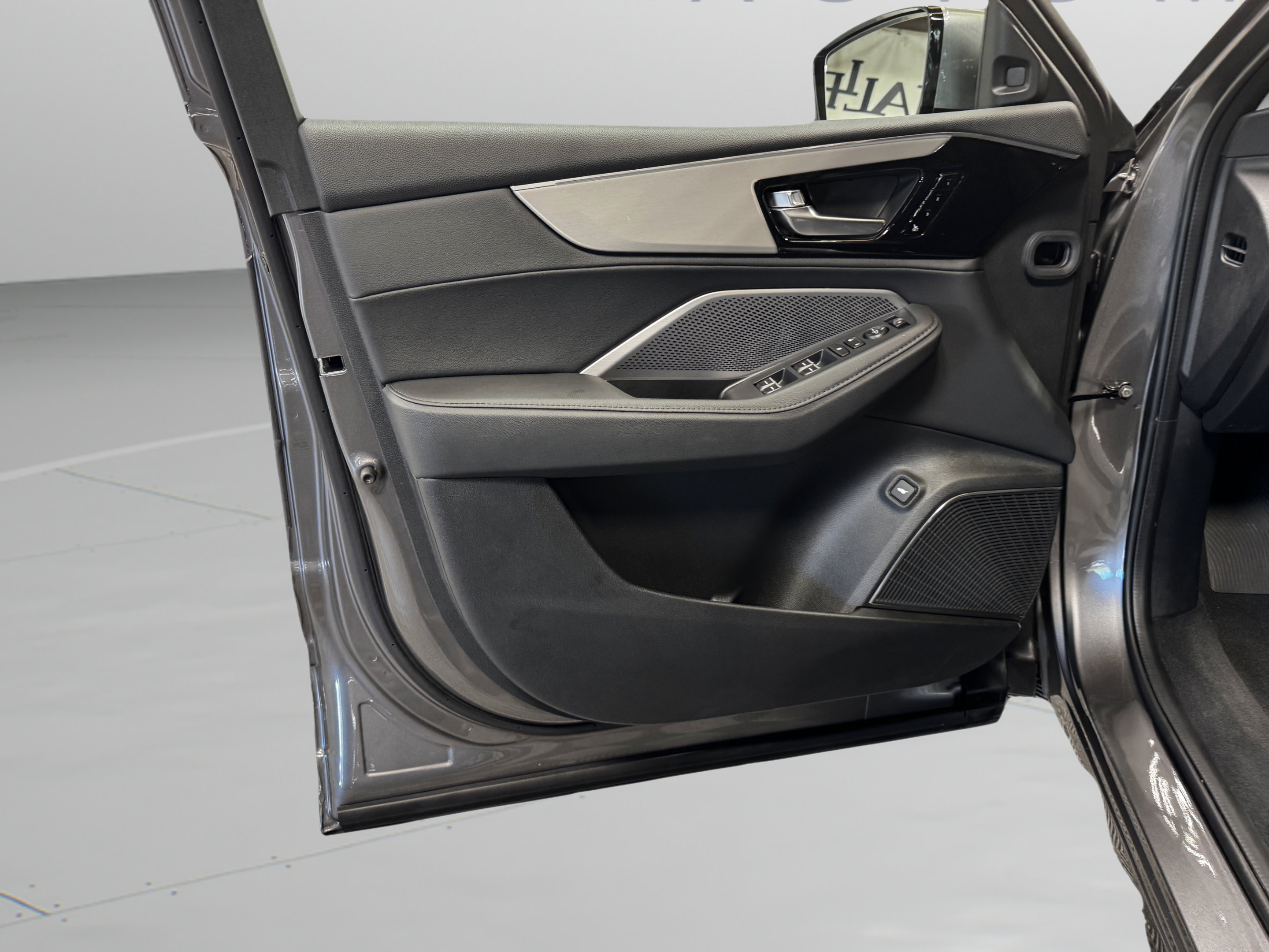 Certified 2026 Acura MDX FWD image 13