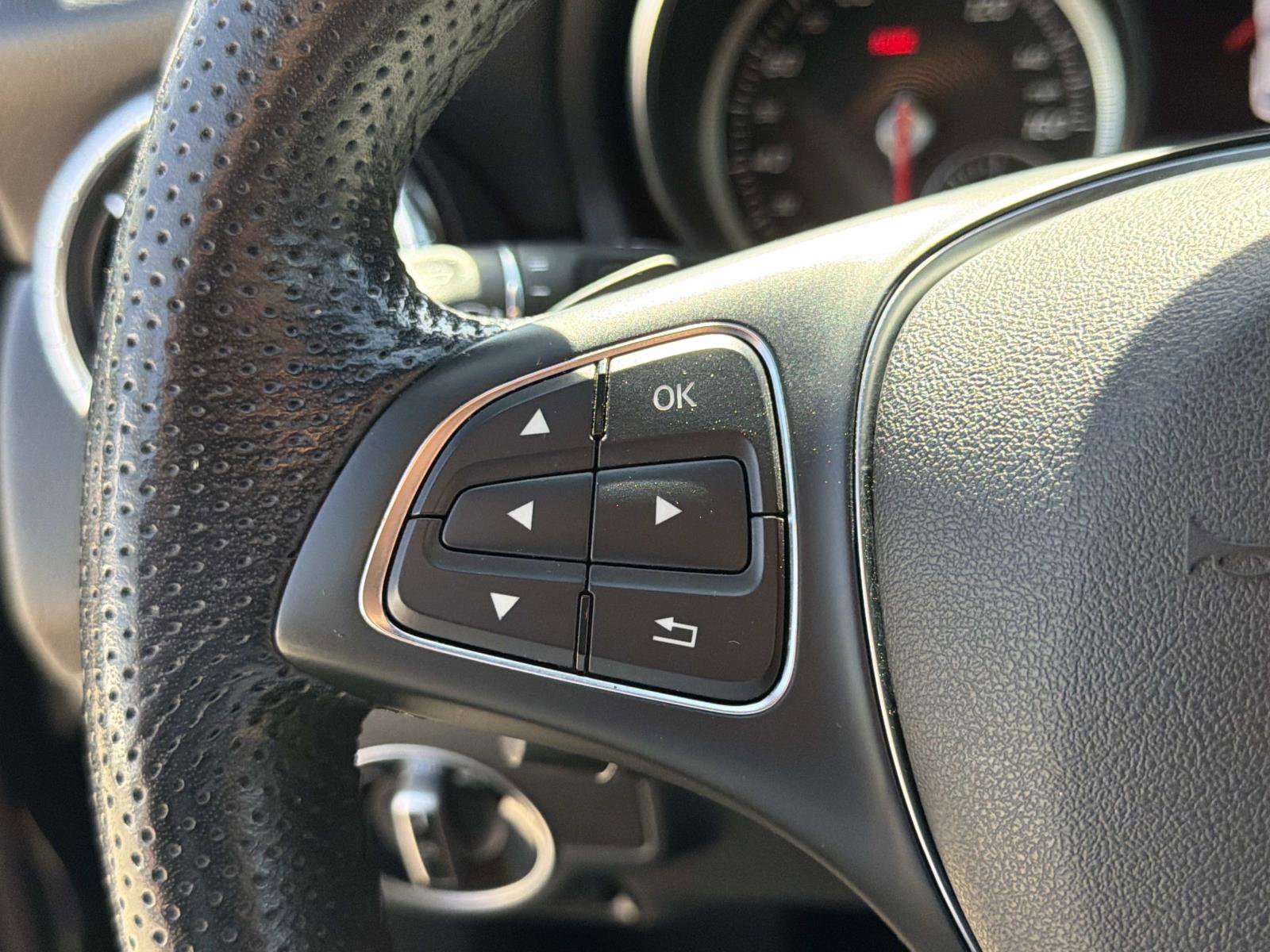 Used 2019 Mercedes-Benz CLA 250 image 17