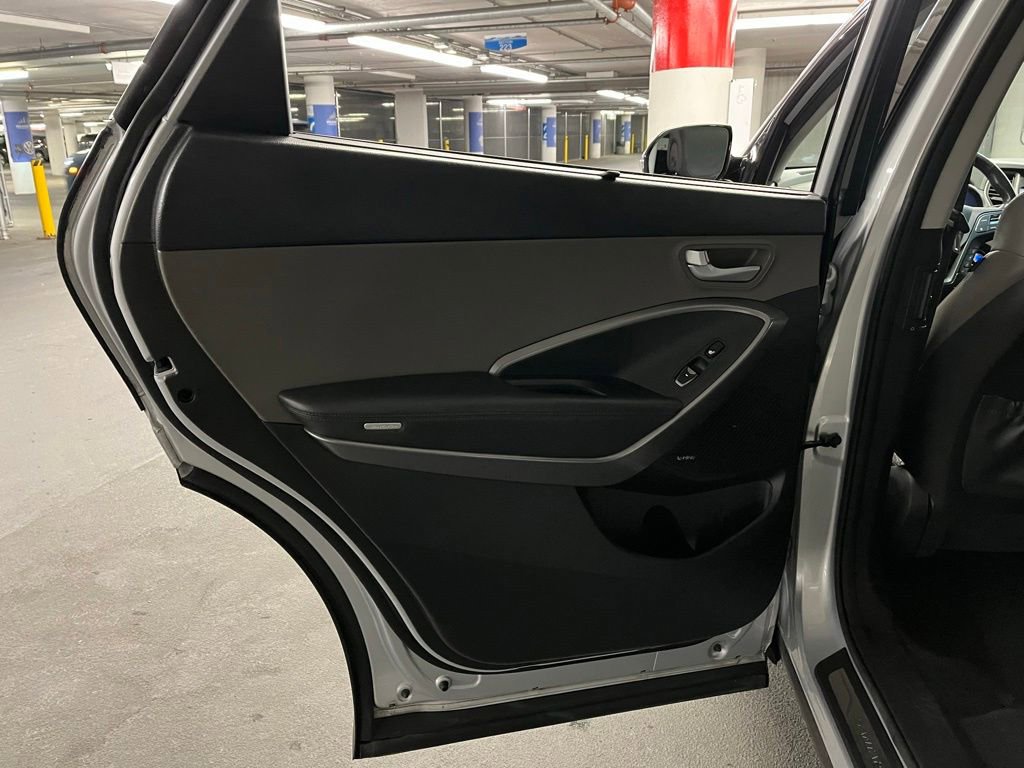 Used 2017 Hyundai Santa Fe SE w/ SE Ultimate Tech Package 03 image 19