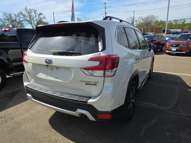 Used 2019 Subaru Forester Touring AWD/4WD image 5