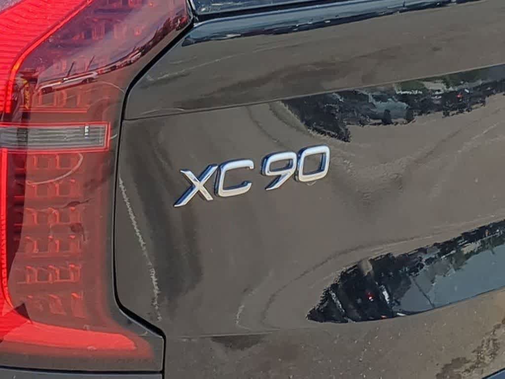New 2026 Volvo XC90 T8 Plus w/ Protection Package Premier AWD/4WD image 12