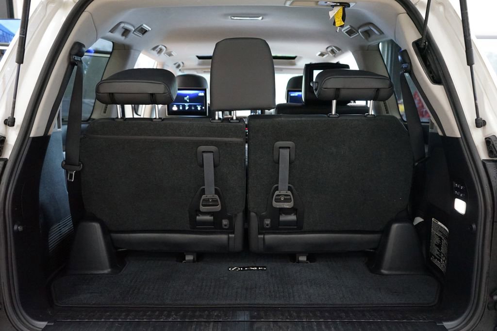 Used 2017 Lexus LX 570 4WD w/ Luxury Package image 70