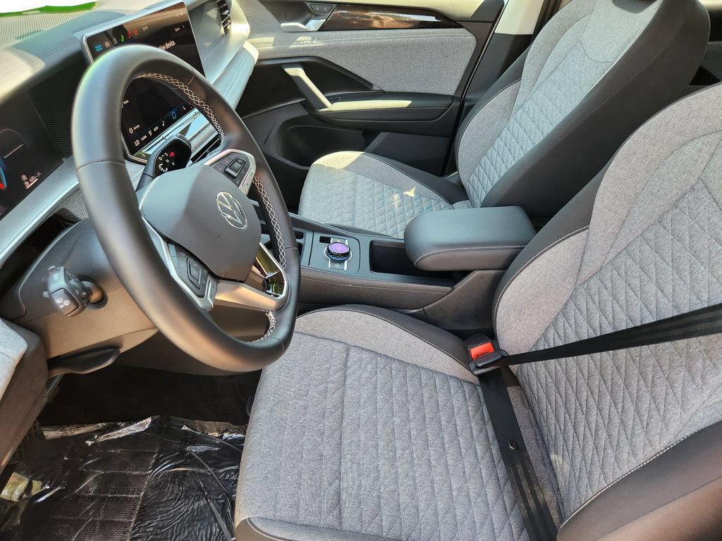 New 2026 Volkswagen Tiguan S AWD/4WD image 3