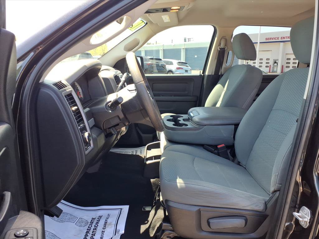 Used 2018 RAM 1500 ST AWD/4WD image 26
