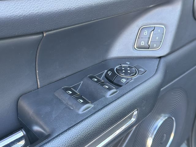 Used 2023 Ford Expedition Max XLT image 27