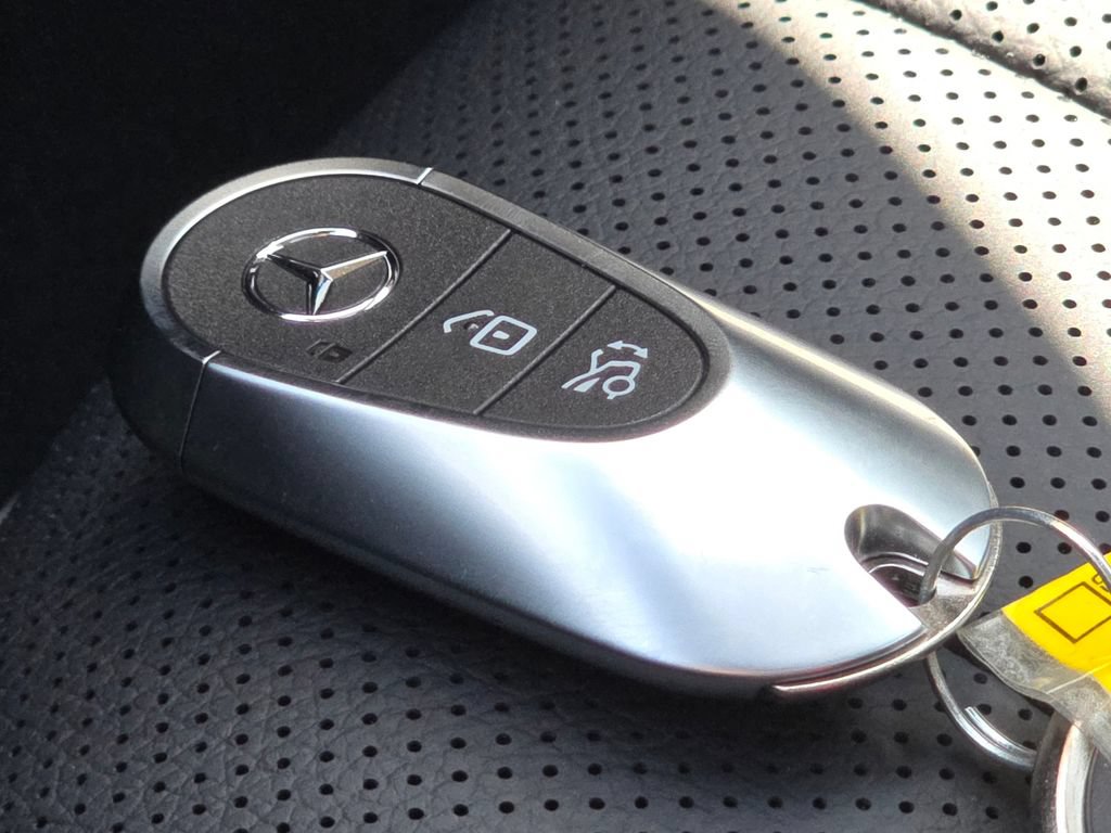 New 2026 Mercedes-Benz E 450 4MATIC Sedan image 38