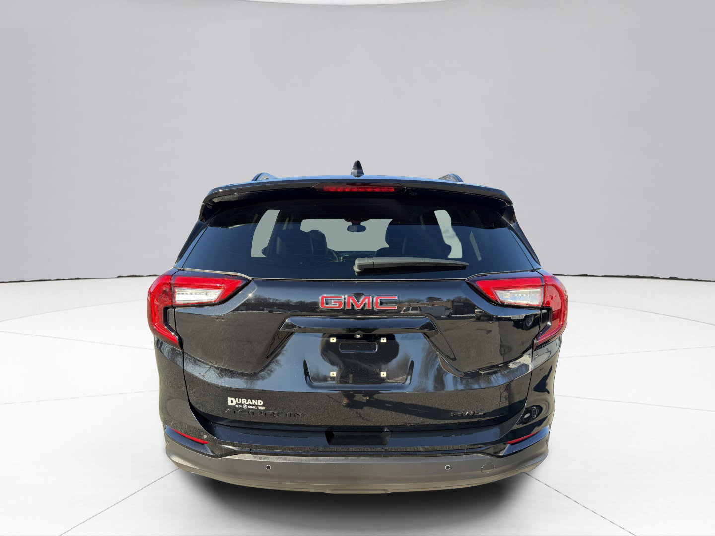 Used 2023 GMC Terrain SLT w/ Infotainment Package II image 10