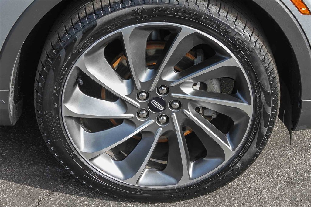 Used 2020 Lincoln Nautilus Reserve w/ Equipment Group 201A image 14