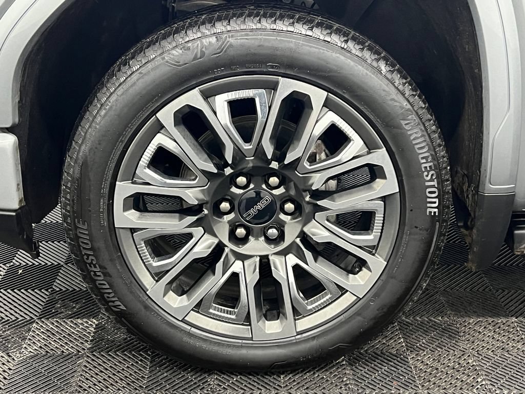 Used 2024 GMC Sierra 1500 Denali Ultimate AWD/4WD image 10