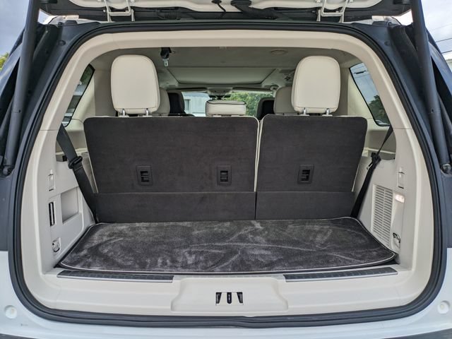 Used 2024 Lincoln Navigator Black Label AWD/4WD image 13
