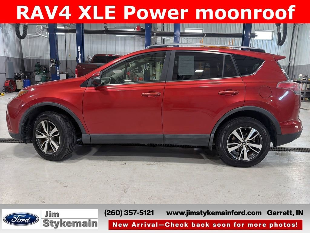 Used 2017 Toyota RAV4 XLE image 2