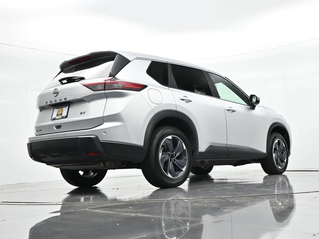 Used 2024 Nissan Rogue SV FWD image 20