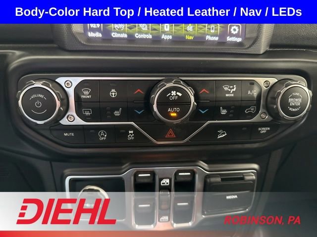 Used 2020 Jeep Wrangler Unlimited Sahara AWD/4WD image 32