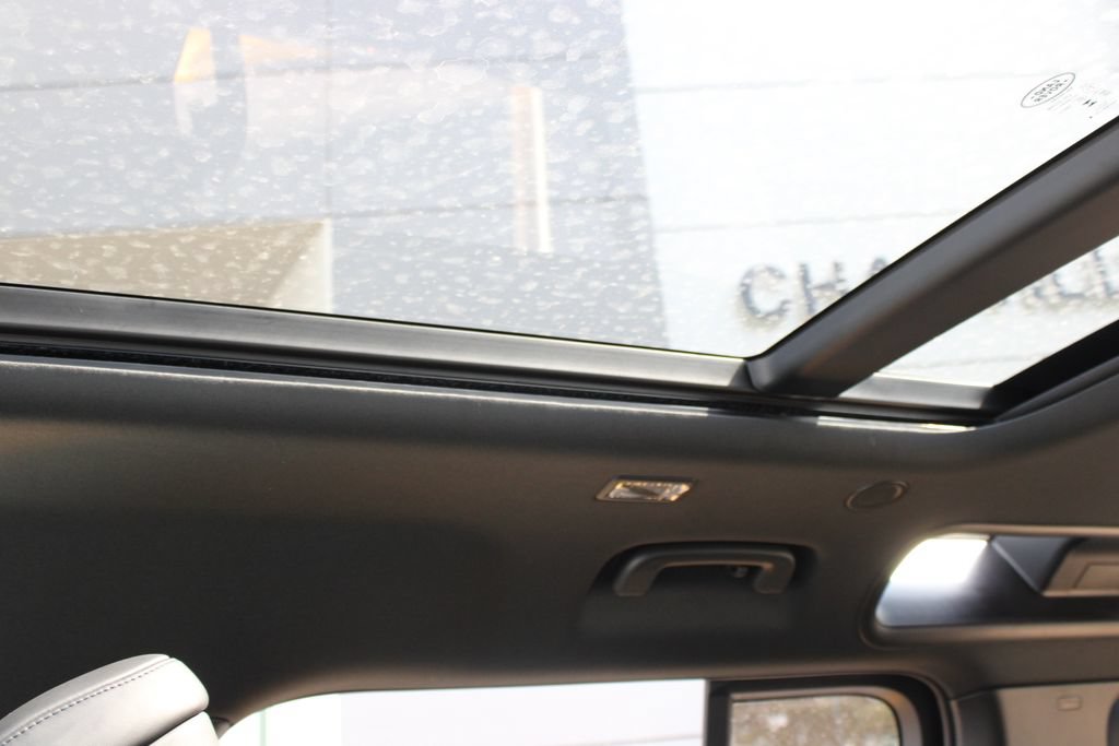 New 2026 Land Rover Defender 110 S AWD/4WD image 22