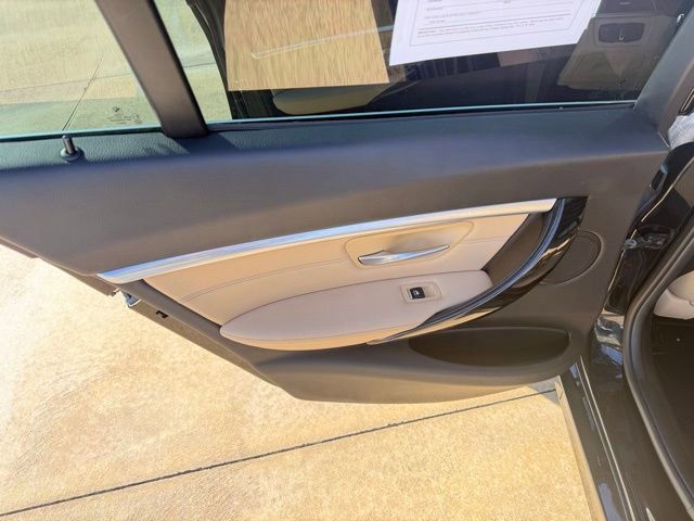 Used 2017 BMW 330i xDrive Sedan image 14