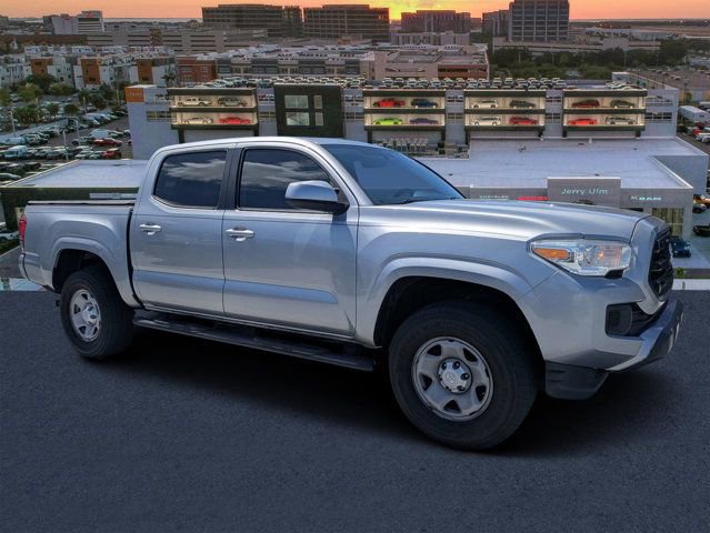 Used 2017 Toyota Tacoma SR RWD image 1