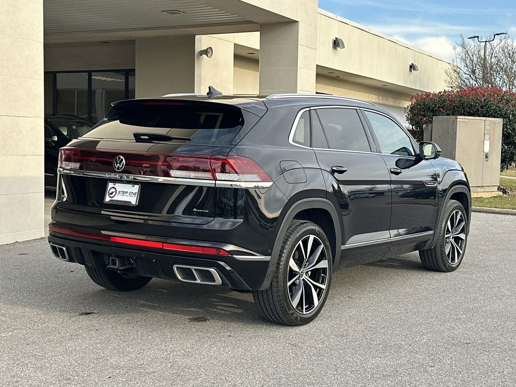 Used 2024 Volkswagen Atlas Cross Sport SEL Premium R-Line image 8