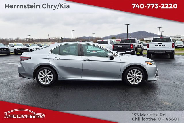 Used 2023 Toyota Camry LE image 28