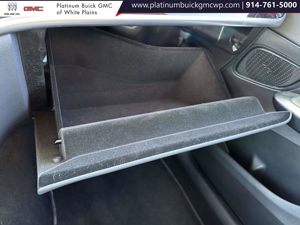 Used 2024 Mercedes-Benz GLC 300 4MATIC image 28