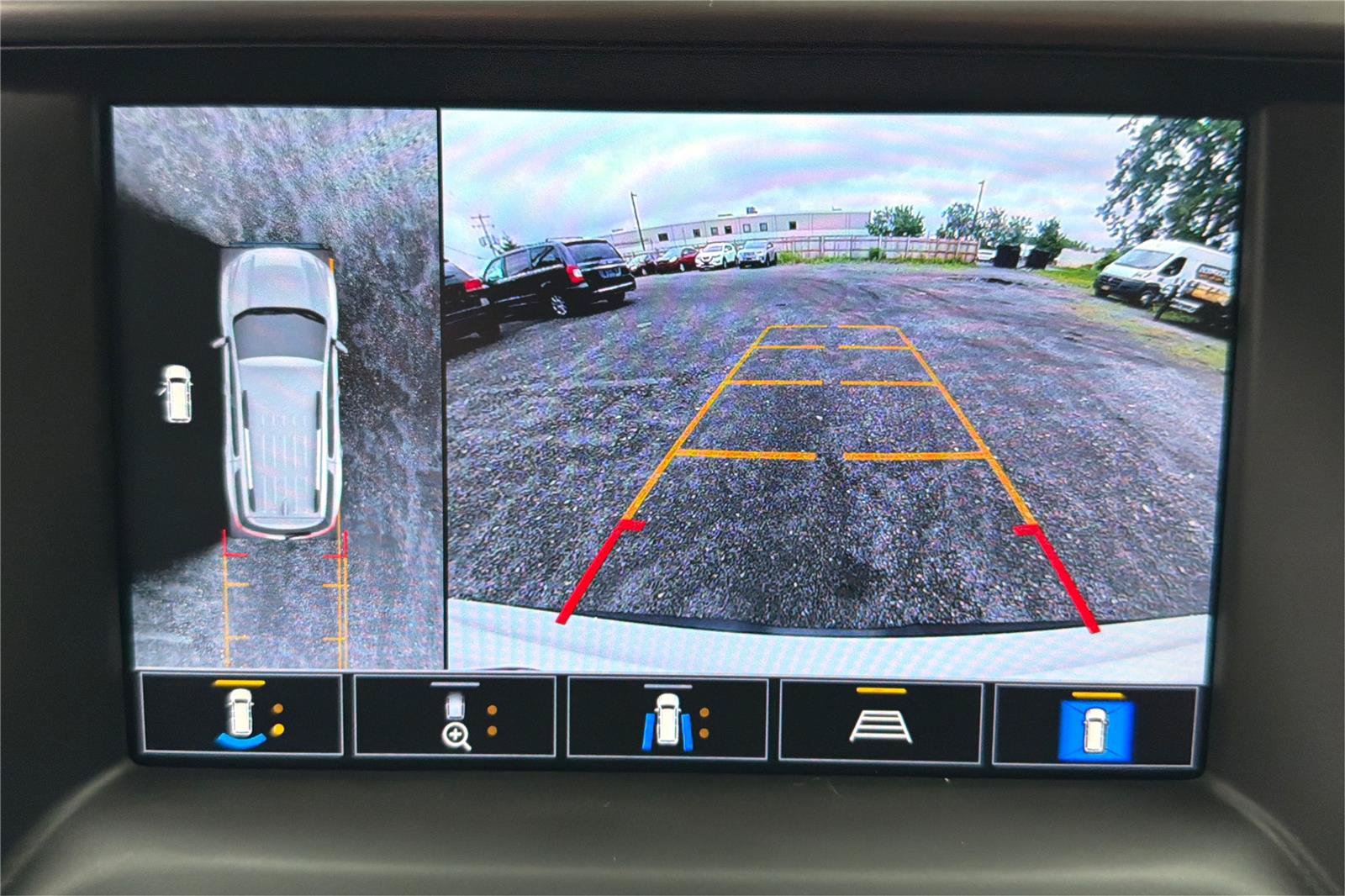 Used 2023 GMC Acadia AT4 w/ Technology Package AWD/4WD image 35