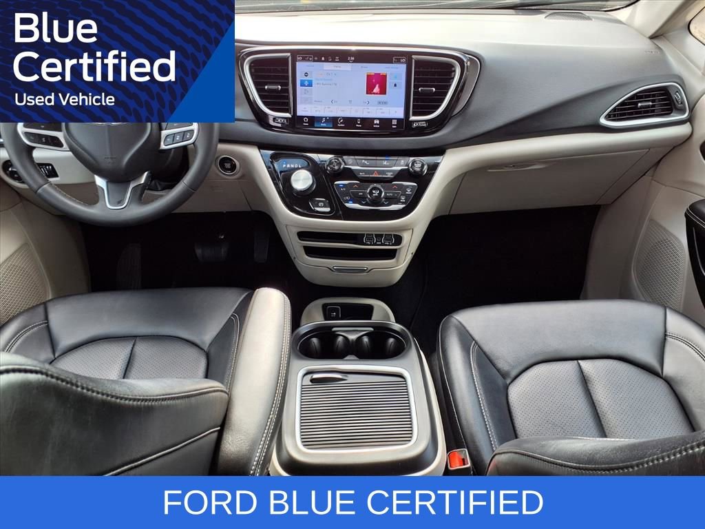 Used 2024 Chrysler Pacifica Touring-L FWD image 9
