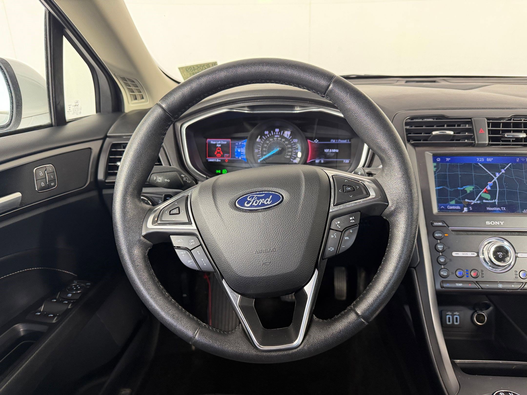 Used 2020 Ford Fusion Titanium AWD/4WD image 15