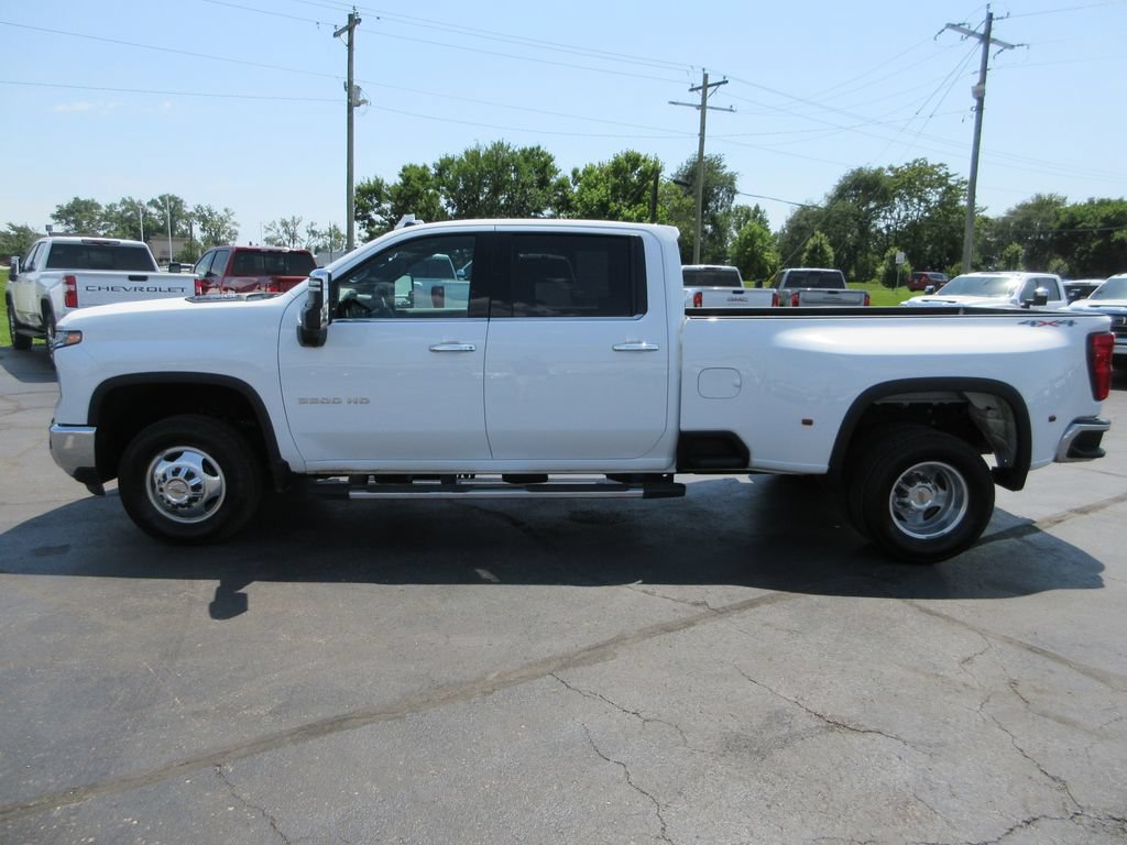 Certified 2024 Chevrolet Silverado 3500 LTZ w/ LTZ Plus Package AWD/4WD image 11