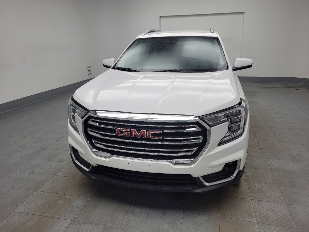 Used 2022 GMC Terrain SLT image 15