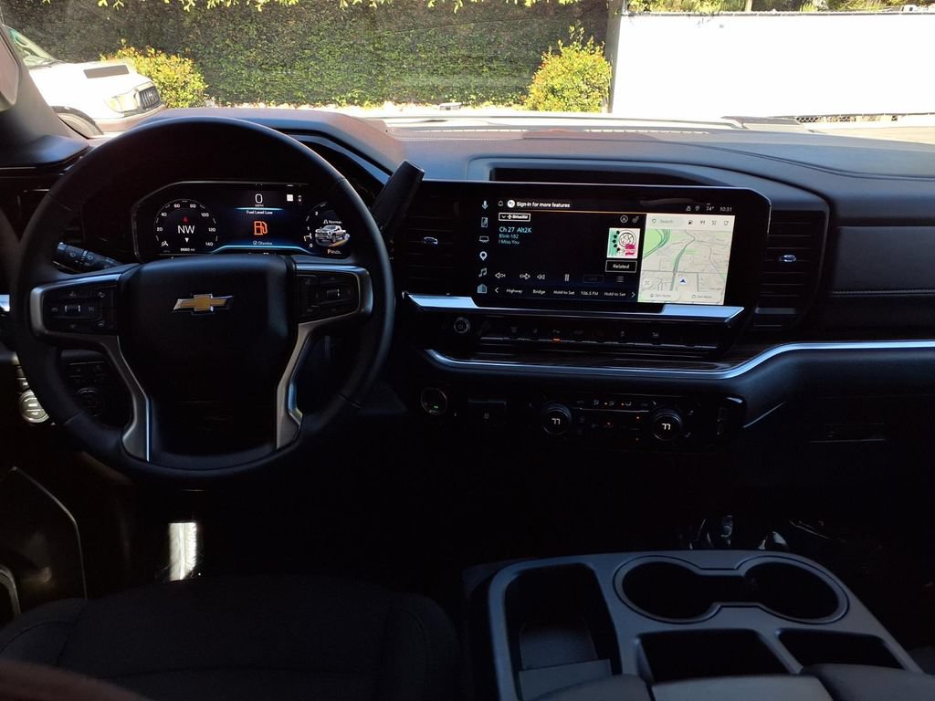Used 2025 Chevrolet Silverado 2500 LT w/ Safety Package AWD/4WD image 19