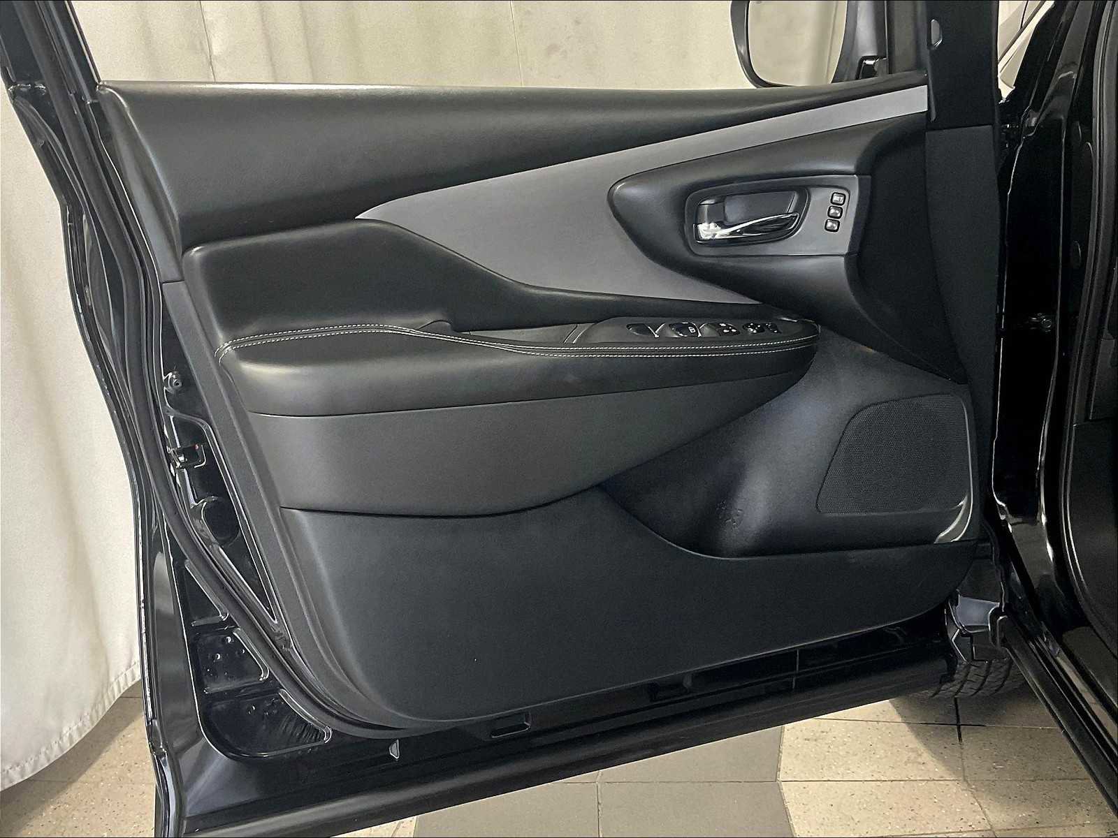 Used 2021 Nissan Murano SL w/ SL Moonroof Package image 9