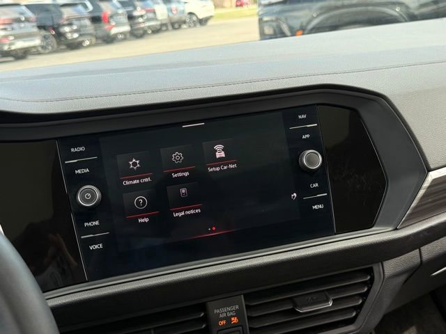 Used 2024 Volkswagen Jetta SEL image 25