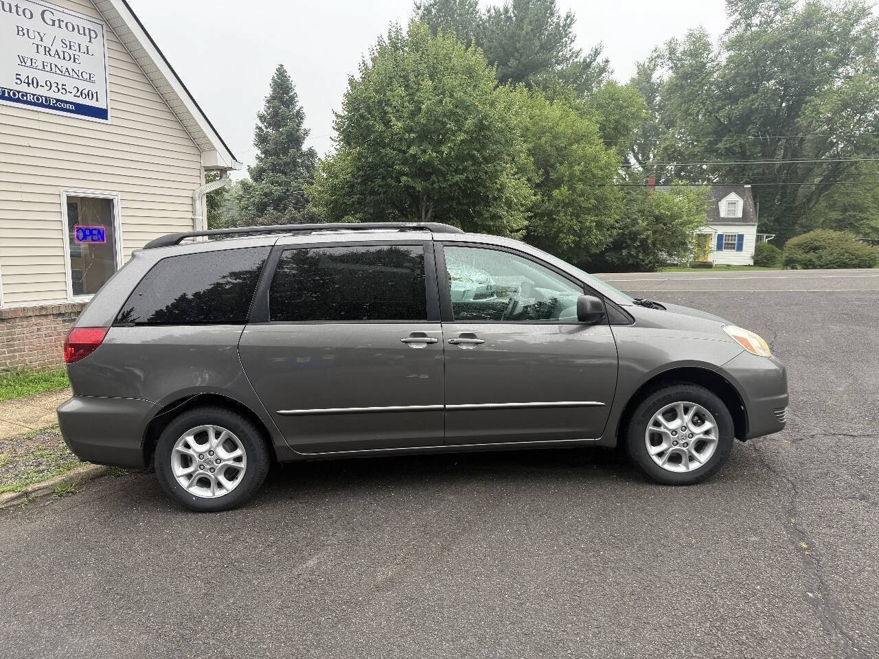 Used 2005 Toyota Sienna LE AWD/4WD image 6