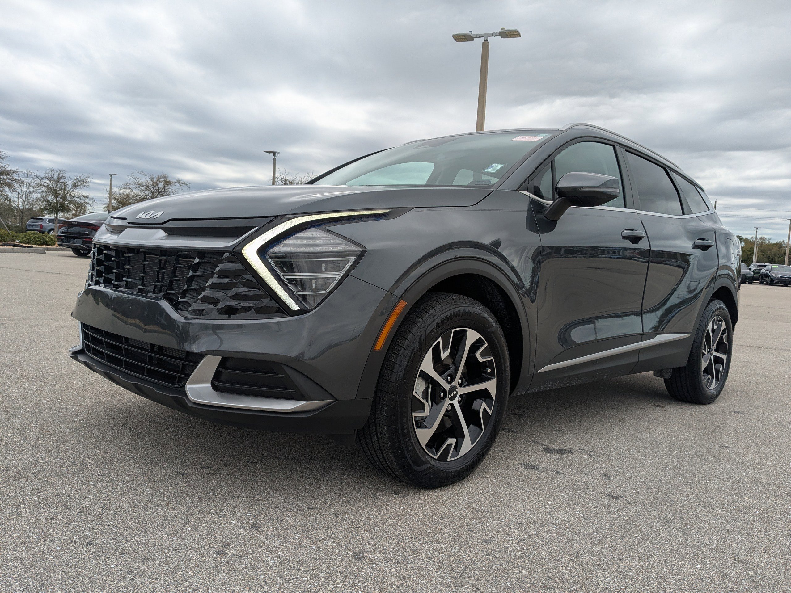 Used 2024 Kia Sportage EX image 9