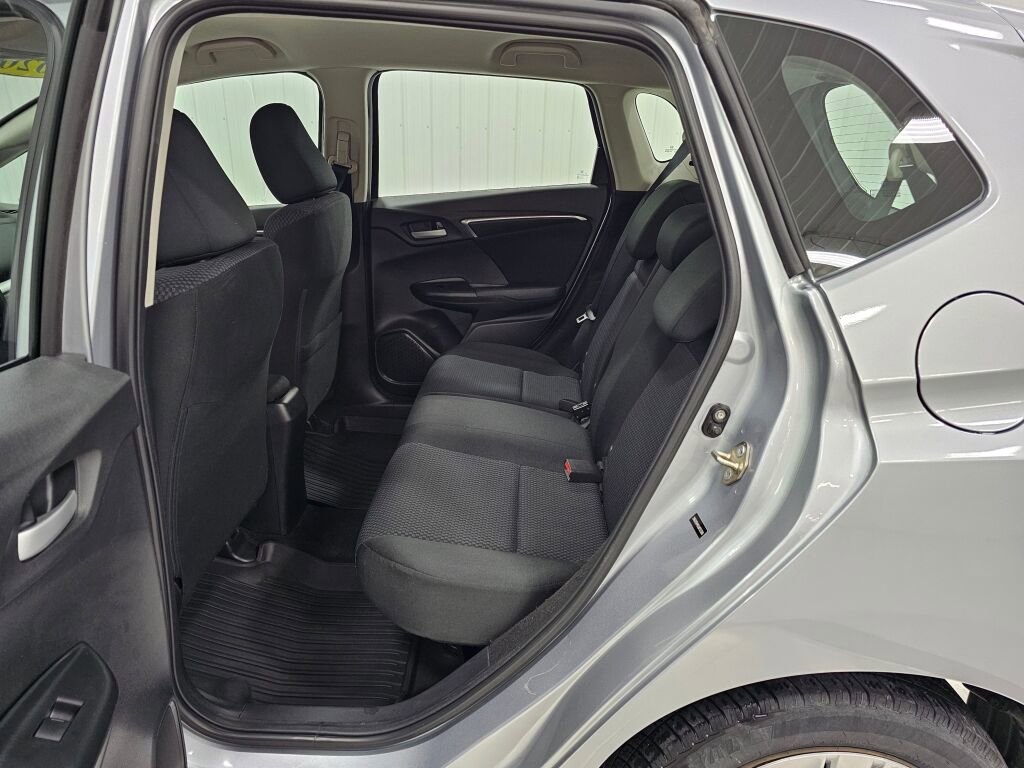Used 2020 Honda Fit LX image 13
