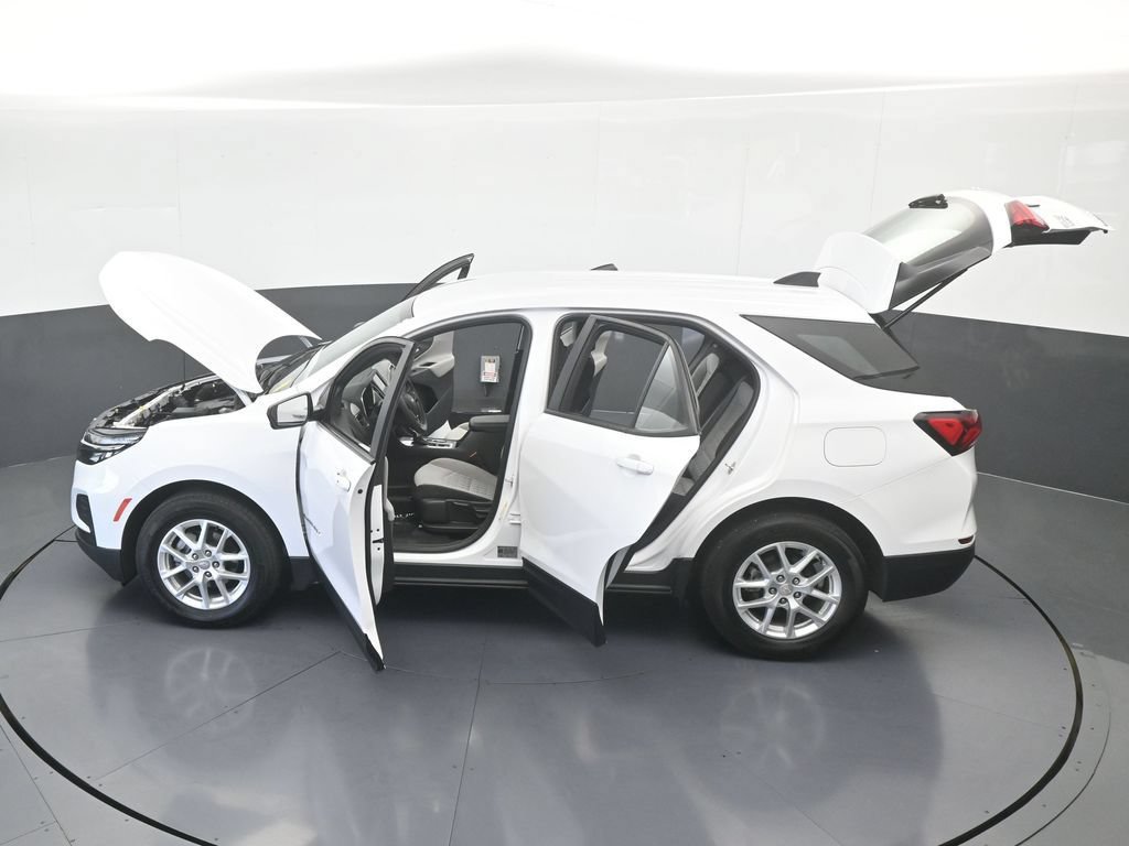 Used 2024 Chevrolet Equinox LS w/ Driver Confidence II Package FWD image 59