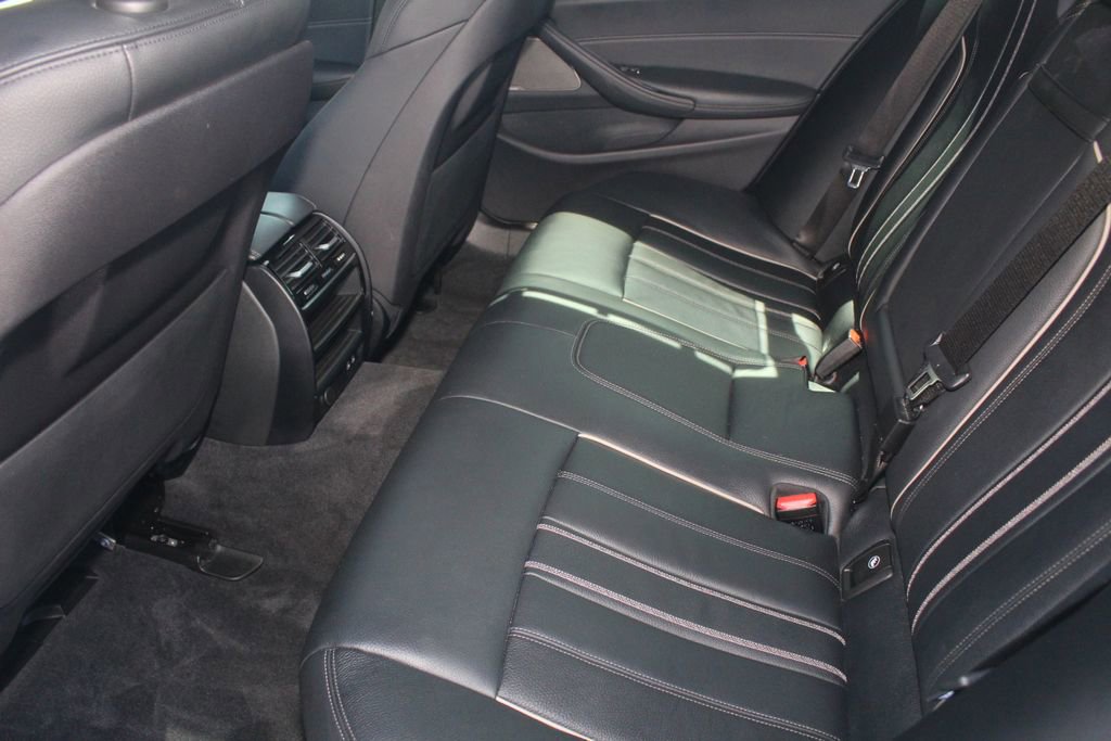 Used 2020 BMW 540i xDrive w/ Executive Package AWD/4WD image 26